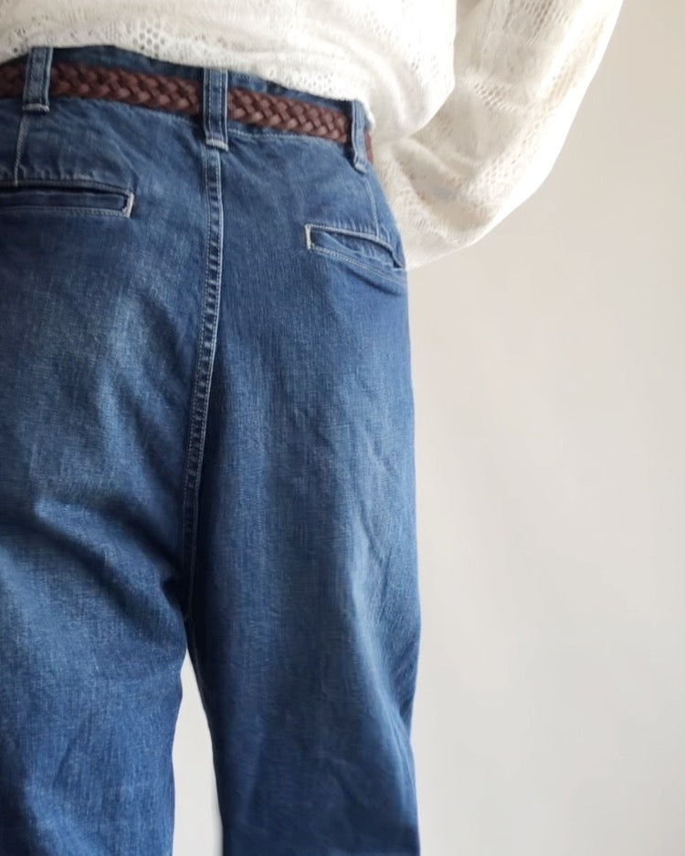 Denim tuck pants in Bleach