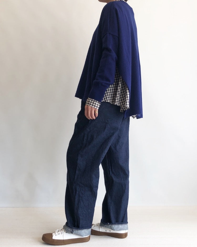 Denim tuck pants in OneWash