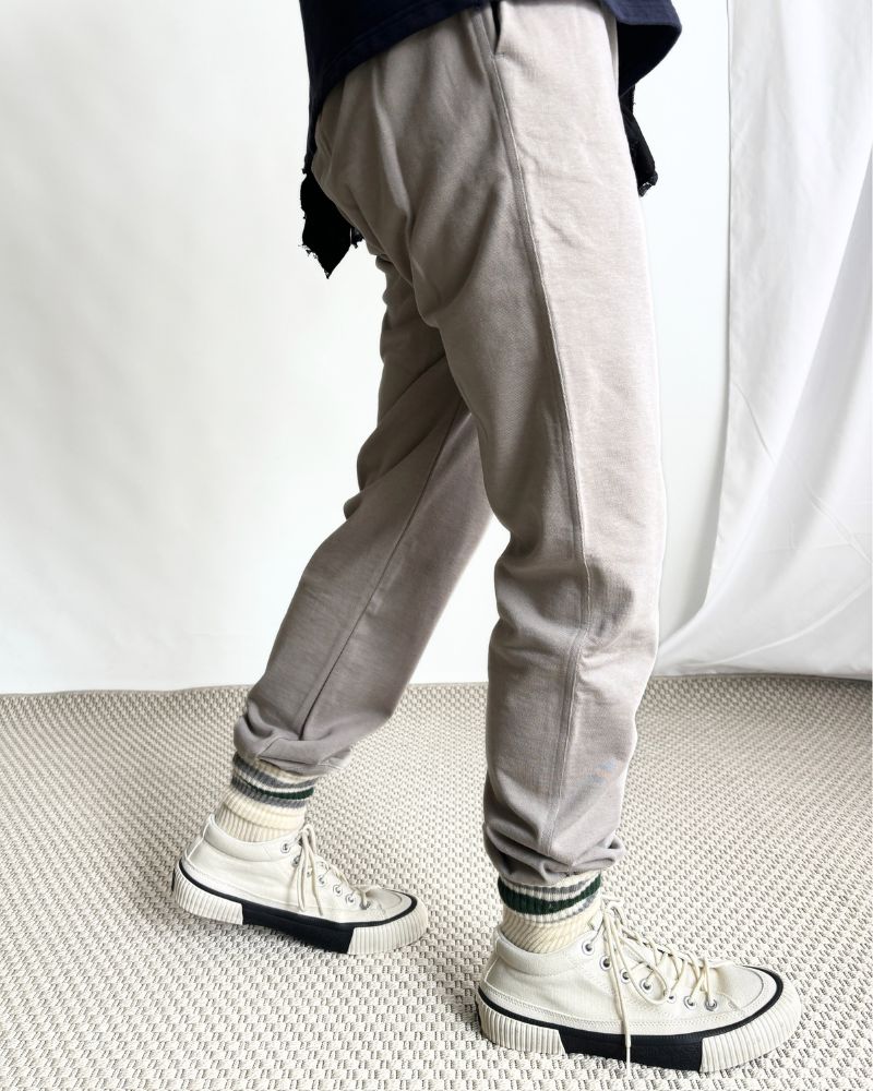 Unisex Sweatpants in Light Gryge