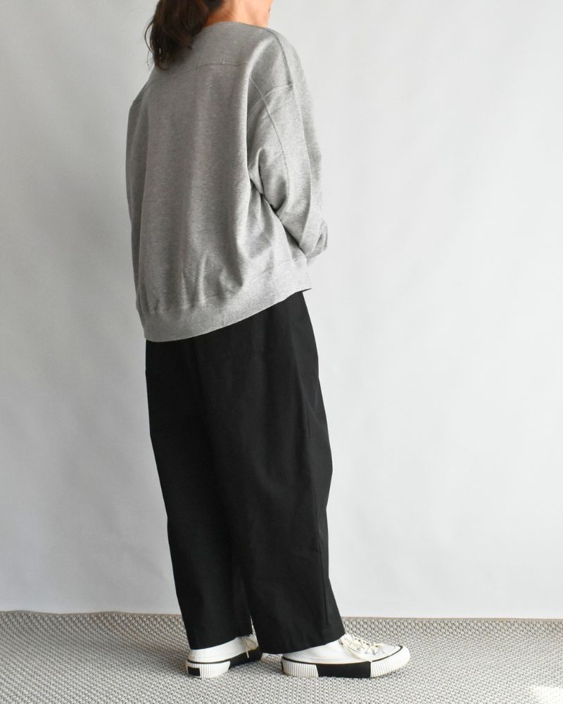 HAKAMA-GABA Tuck Easy Pants in Black