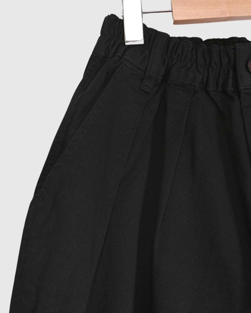 Chino Circus Shorts in Black