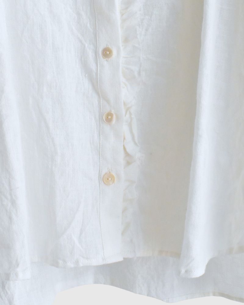 Cotton linen frill blouse in OffWhite