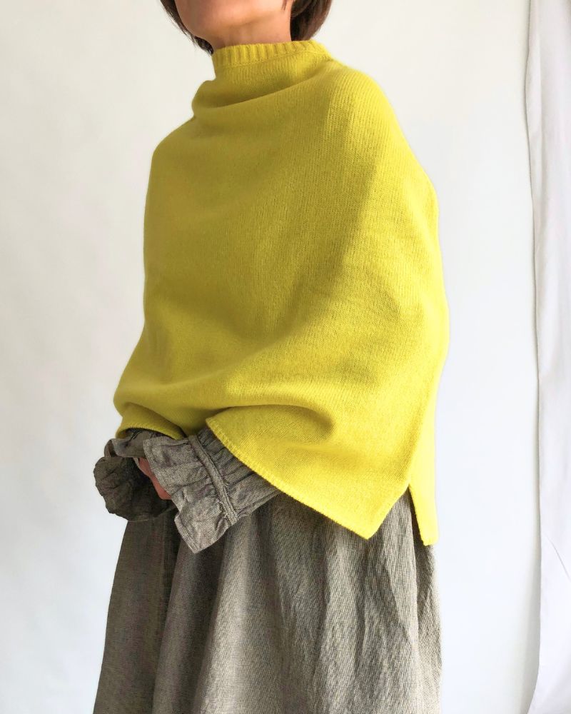 Shepherd Knit Cape in Yellow