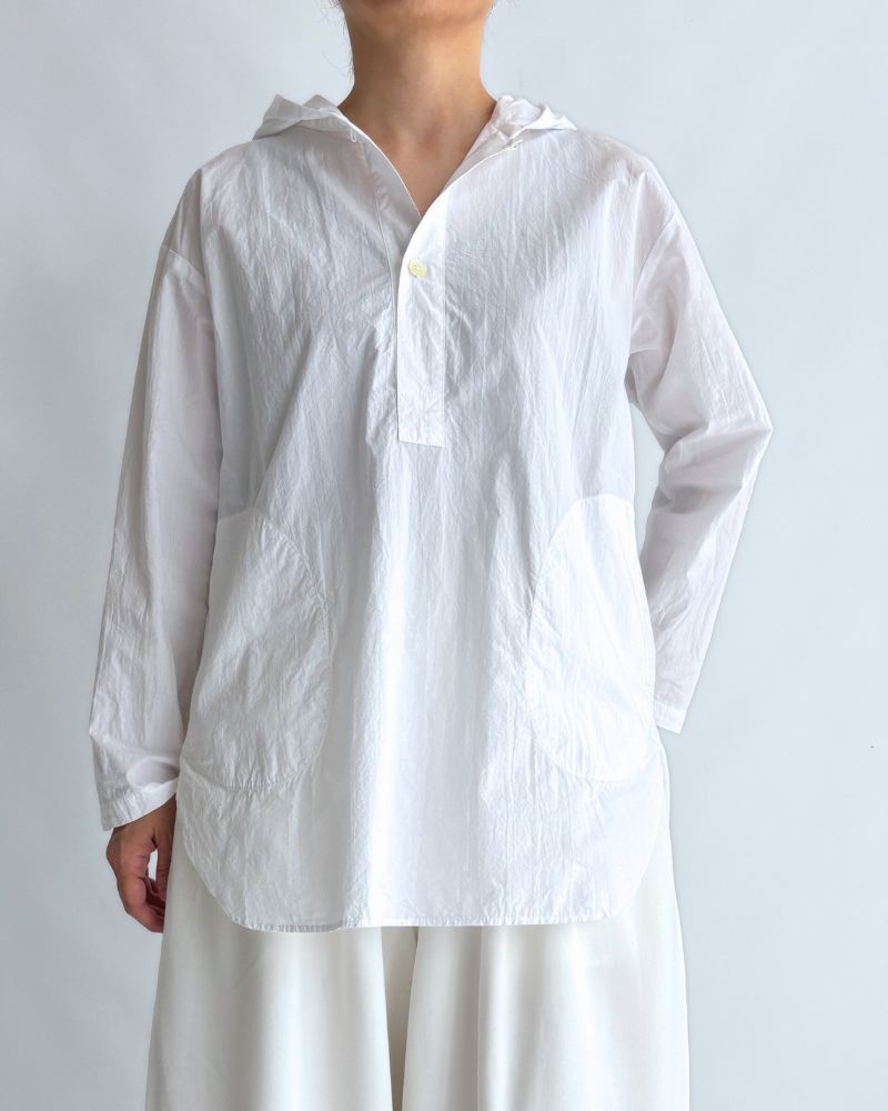 Hoodie Pullover Shirt in White Hoodie Pullover Shirt in White