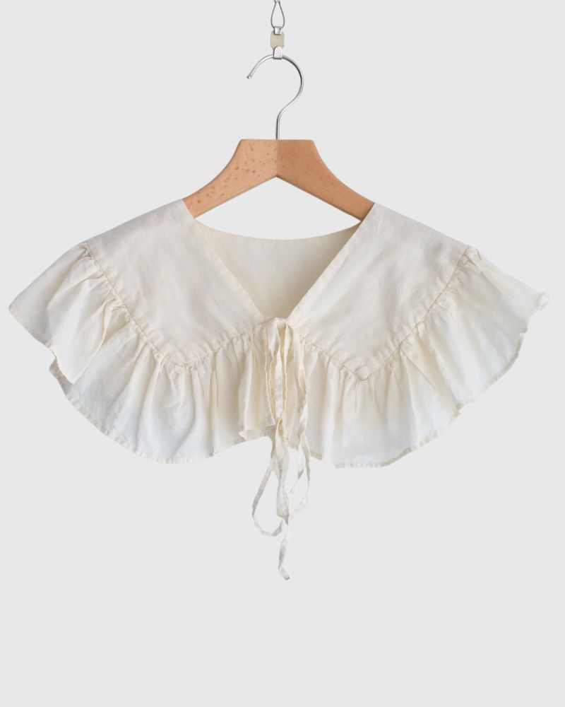 Frill collar Frill collar
