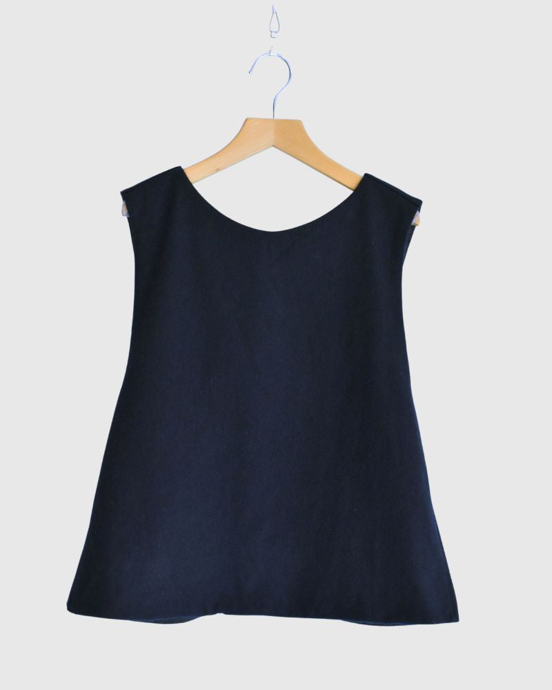 Flannel wool cross vest in Navy