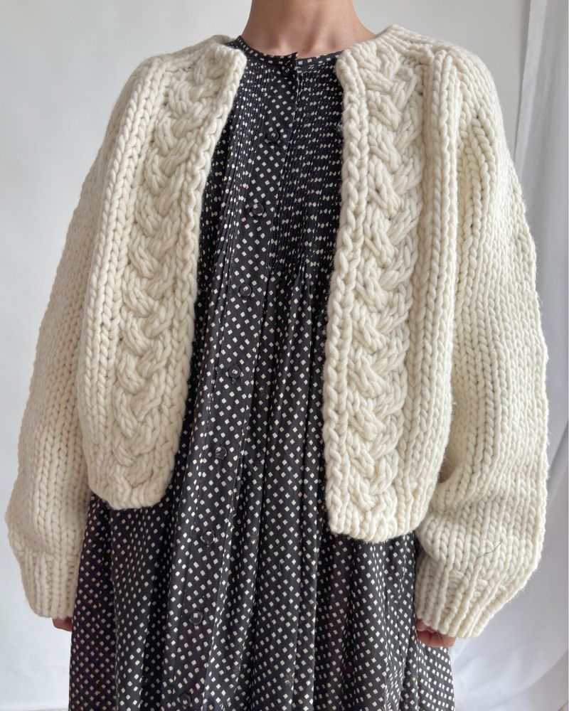 PERU Hand-Knit Short Cardigan in White