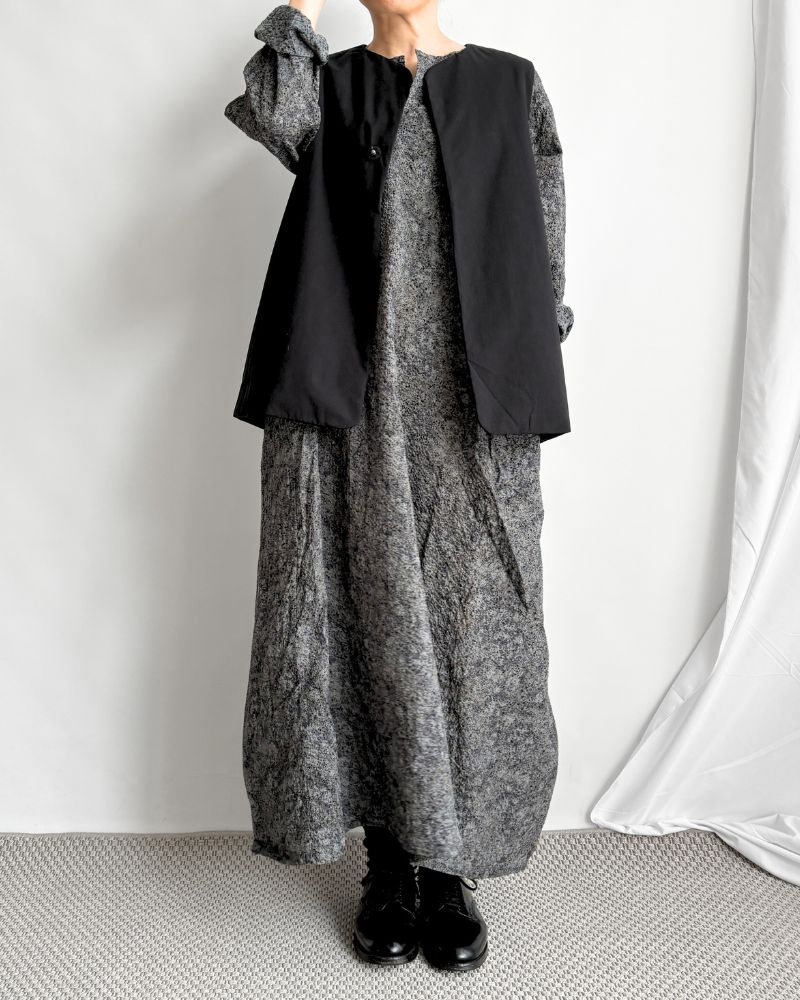 Padded Vest / short in Black