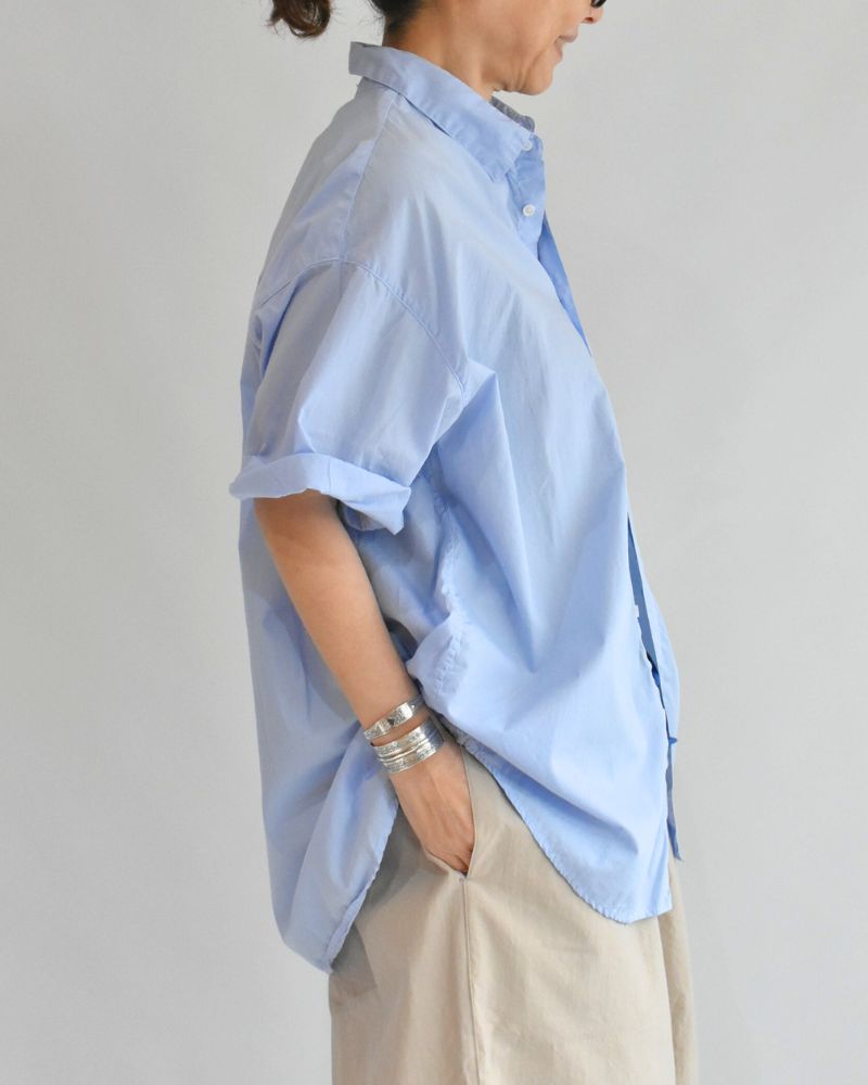 Unisex half sleeve shirt in Sax