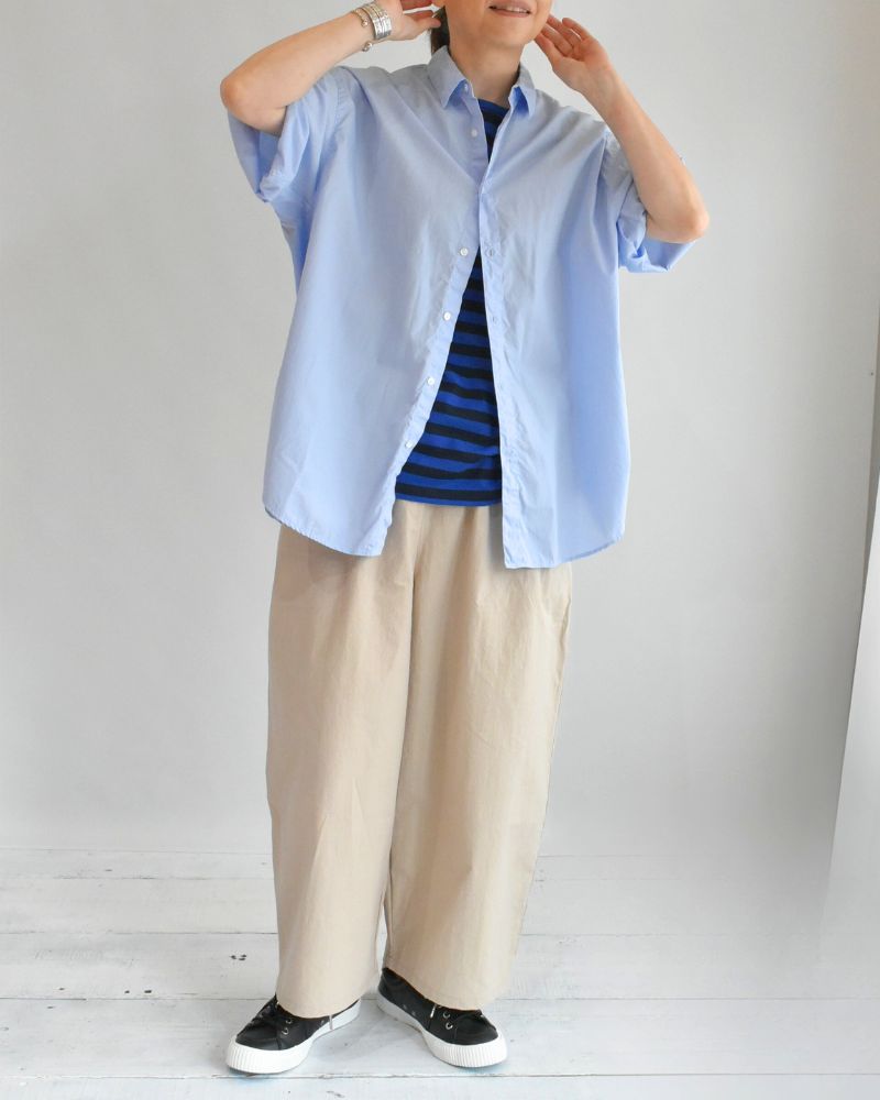 Unisex half sleeve shirt in Sax