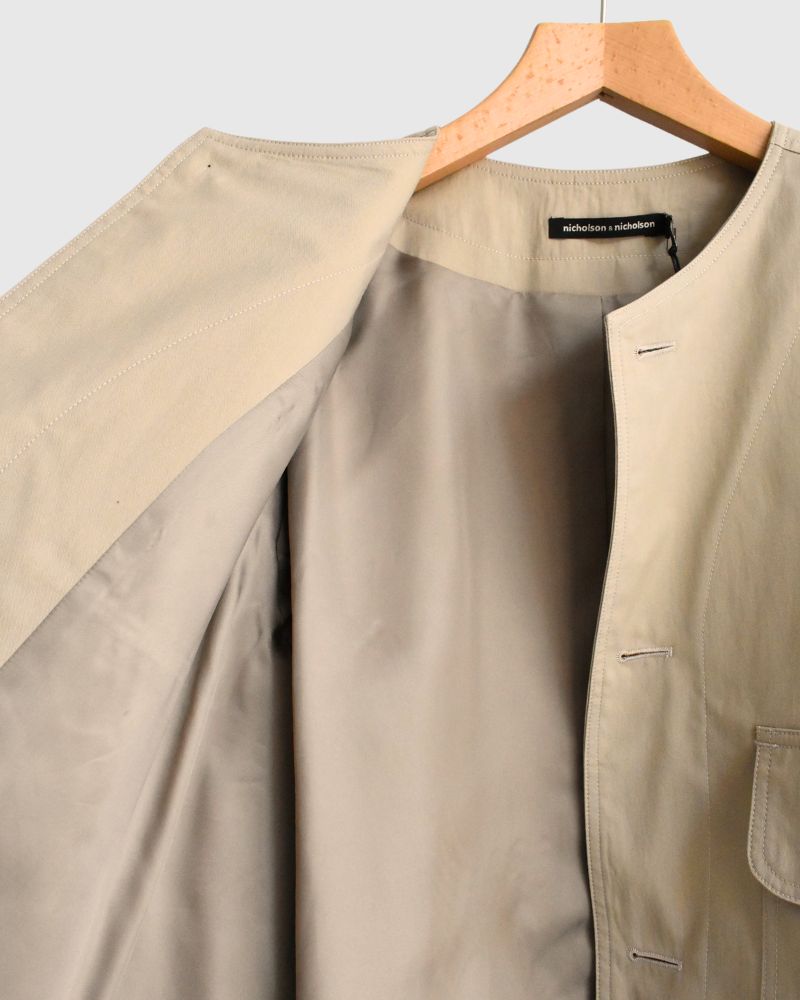 ROCKY-GABA Collarless Jacket in Beige