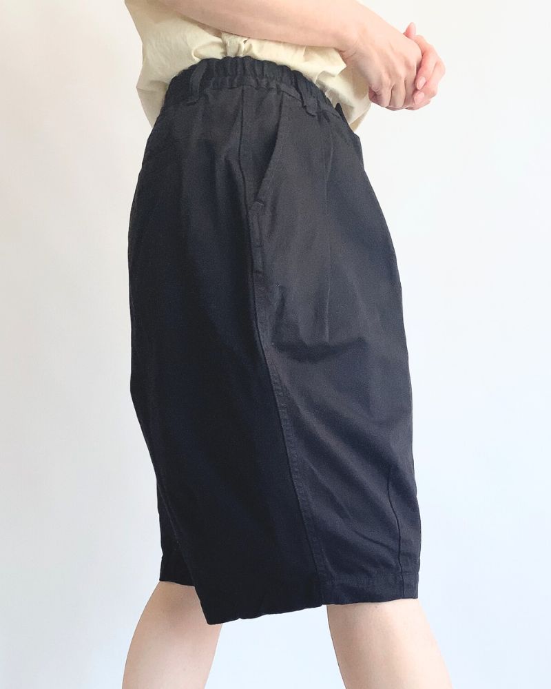 Chino Circus Shorts in Black