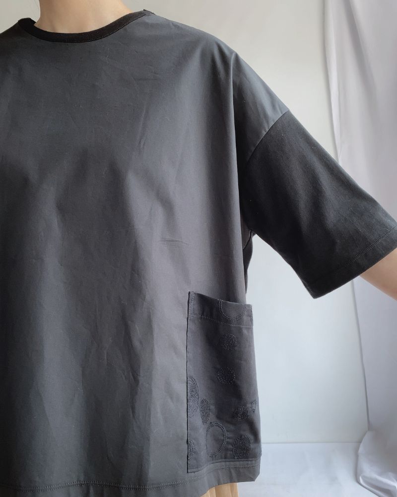 Embroidered Pocket Blouse Tee in Black Embroidered Pocket Blouse Tee in Black