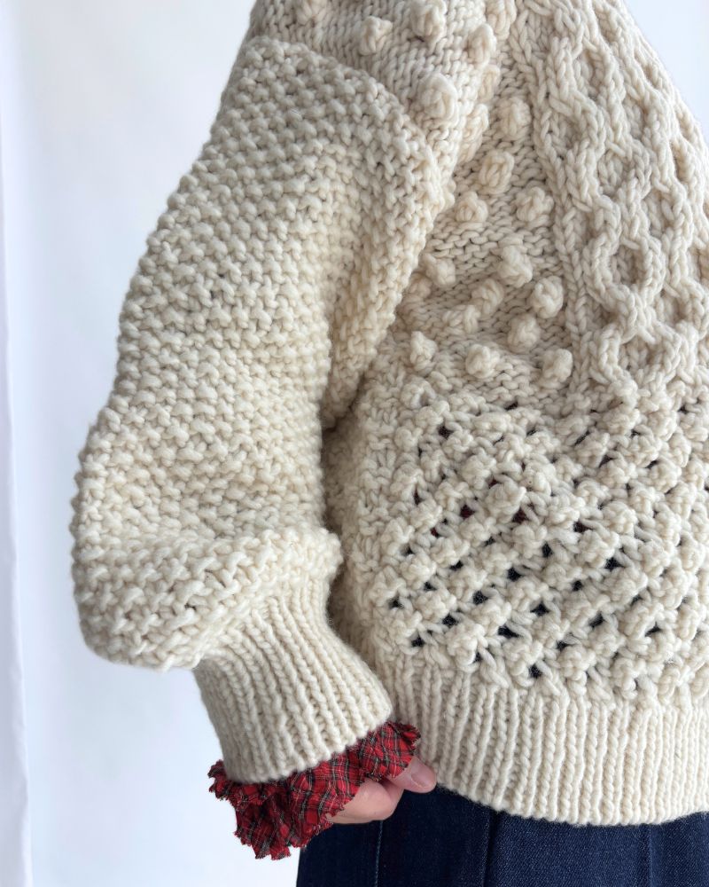 PERU Hand-Knit Pullover in White