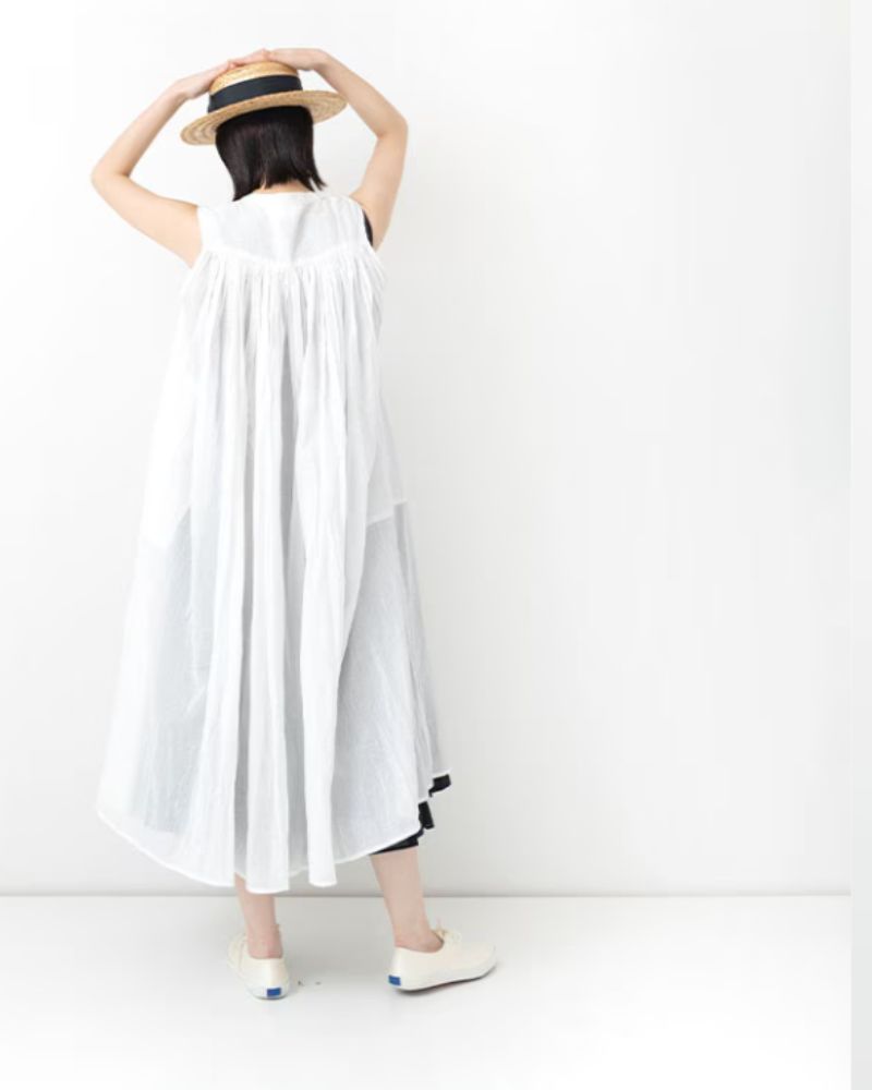 Sleeveless Gathered Blouse in Long
