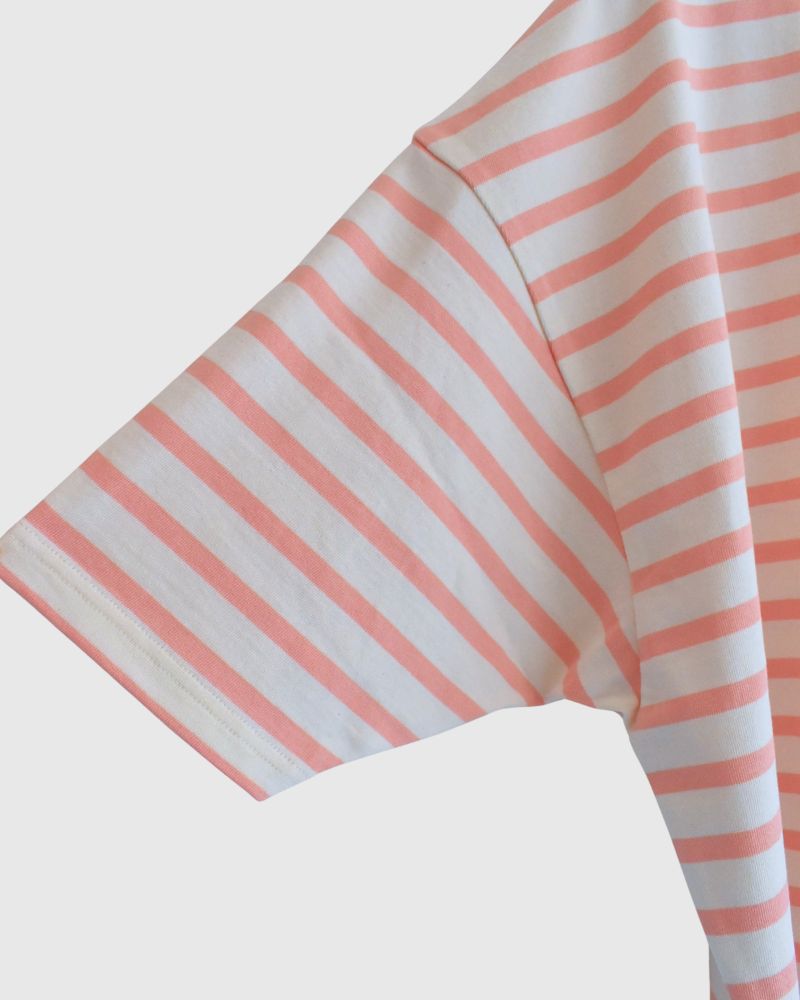 Utility Dolman Sleeve Delave Border T-Shirt in Kinari/Pink