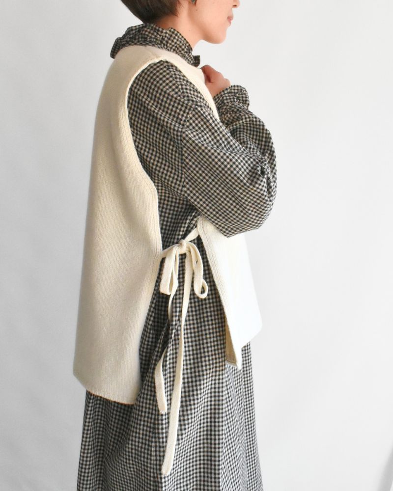 LIBERTY LINING STRING KNIT VEST in Milk LIBERTY LINING STRING KNIT VEST in Milk