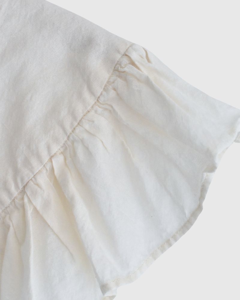 Frill collar