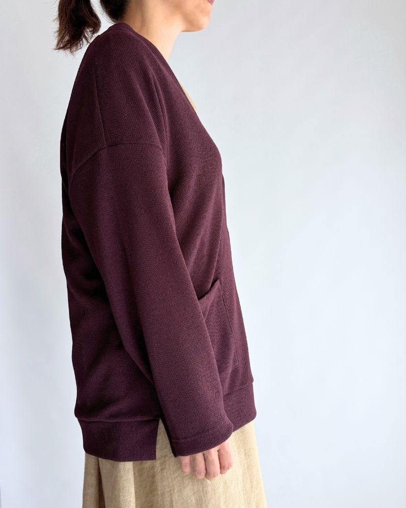 RANDOM WAFFLE CARDIGAN in Burgundy