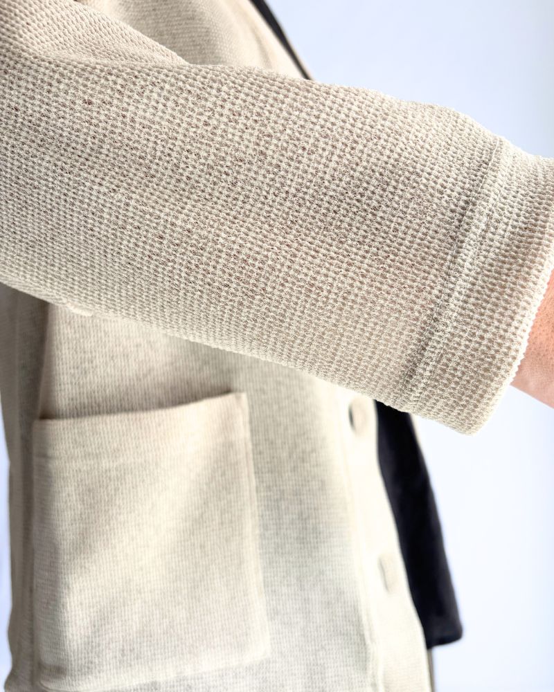 RANDOM WAFFLE CARDIGAN in Beige