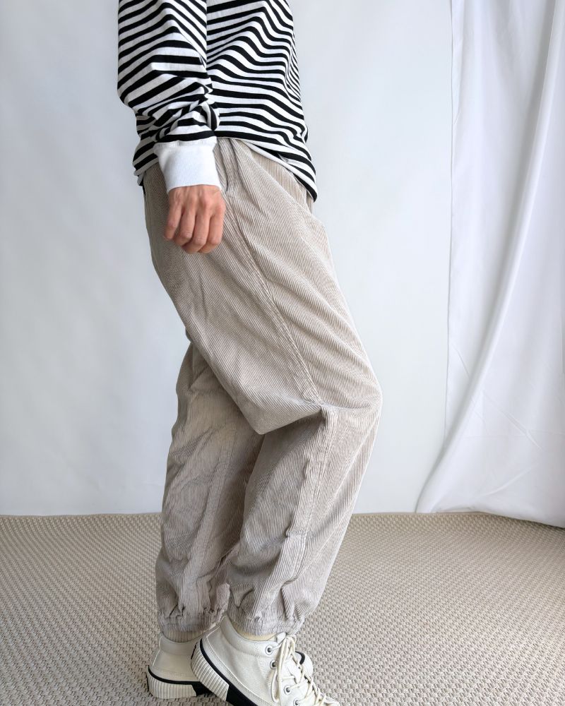9WALES CORDUROY EASY PANTS in MilkyGray