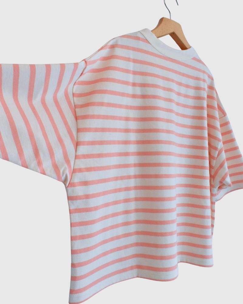 Utility Dolman Sleeve Delave Border T-Shirt in Kinari/Pink
