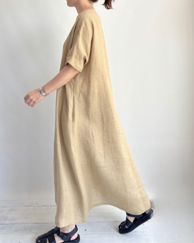V-neck A-line dress (LINEN) in Beige