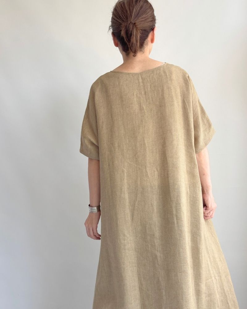 V-neck A-line dress (LINEN) in Beige
