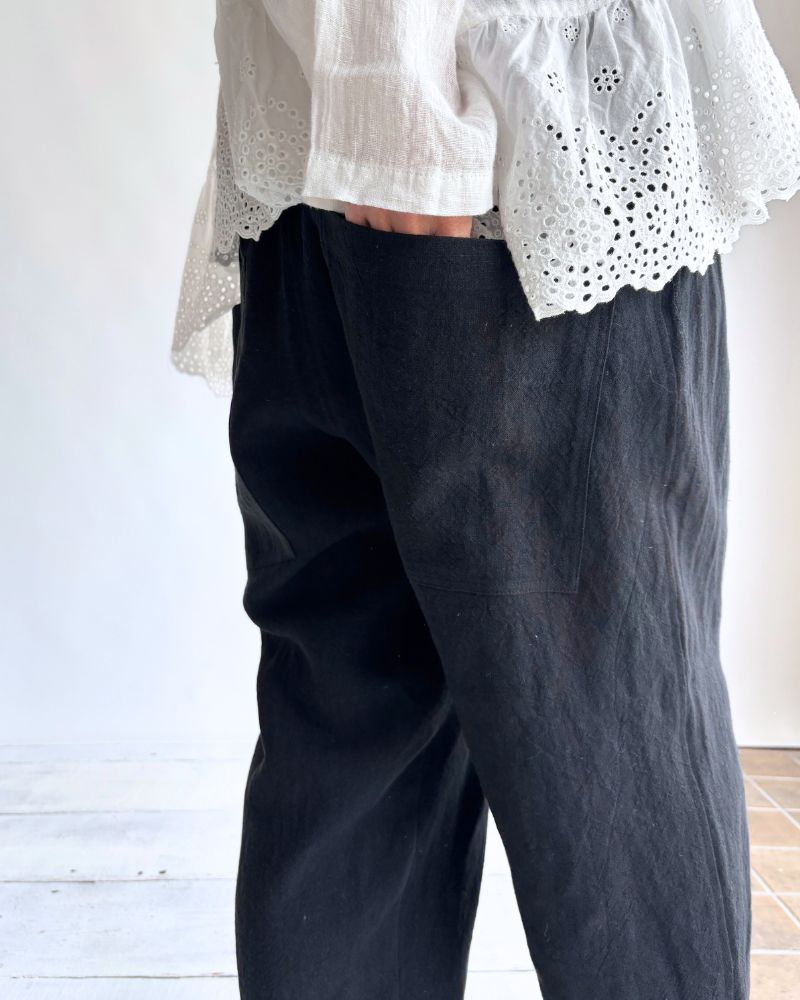 Big Pocket Cropped PT (LINEN) in Black
