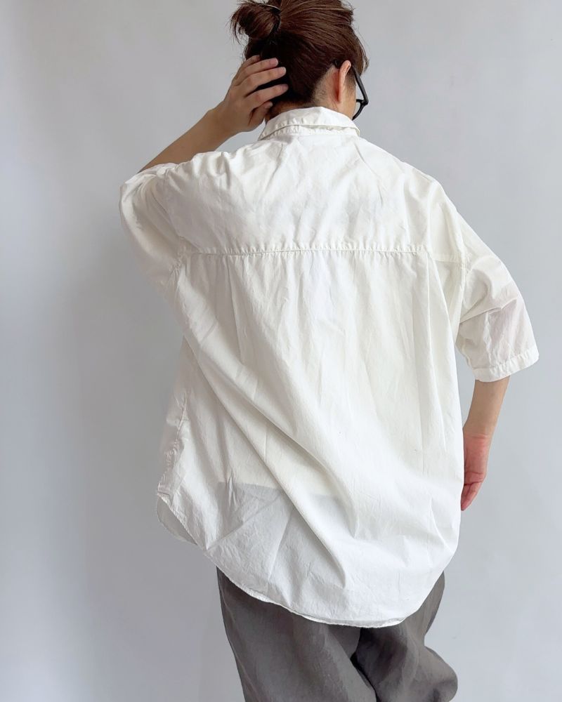 Unisex half sleeve shirt in White