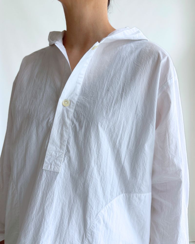 Hoodie Pullover Shirt in White