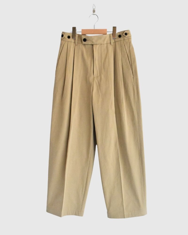 KARL-CHINO Center Press Pants in Beige