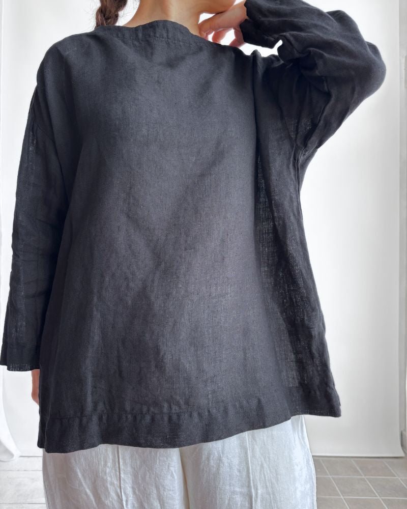 Organic Belgian Linen Simple Pullover in Noir Organic Belgian Linen Simple Pullover in Noir