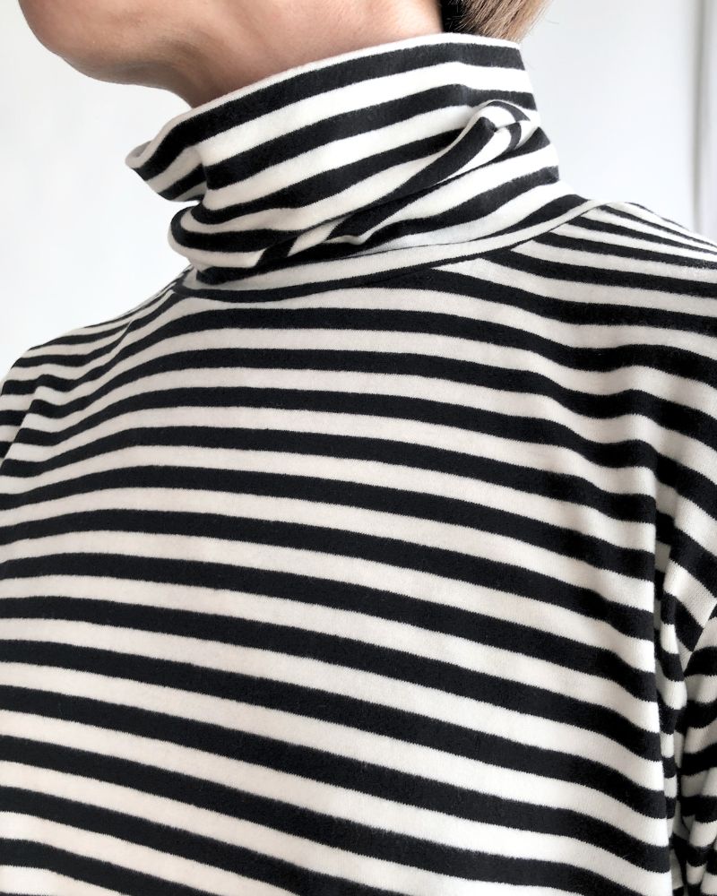 MIP Bear Jersey High Neck Pullover in White/Black MIP Bear Jersey High Neck Pullover in White/Black