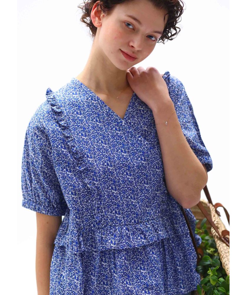 FRILL DESIGN TOPS 'KULAN' in Blue