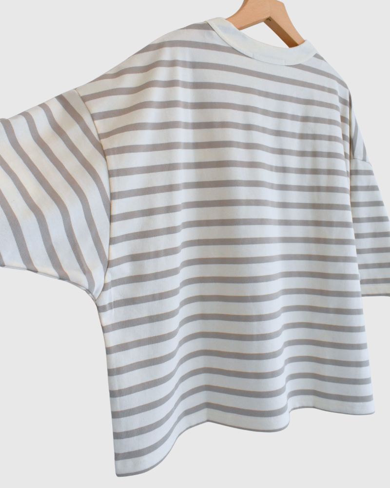 Utility Dolman Sleeve Delave Border T-Shirt in Kinari/Gray