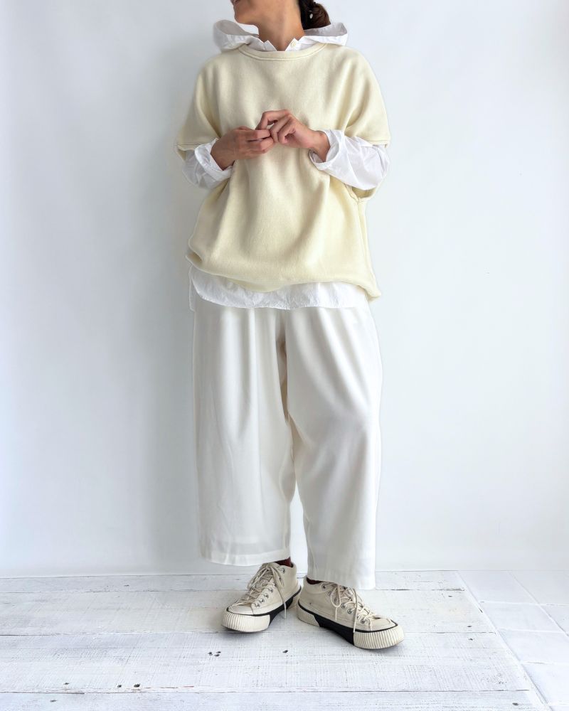 Sweat Vest in White