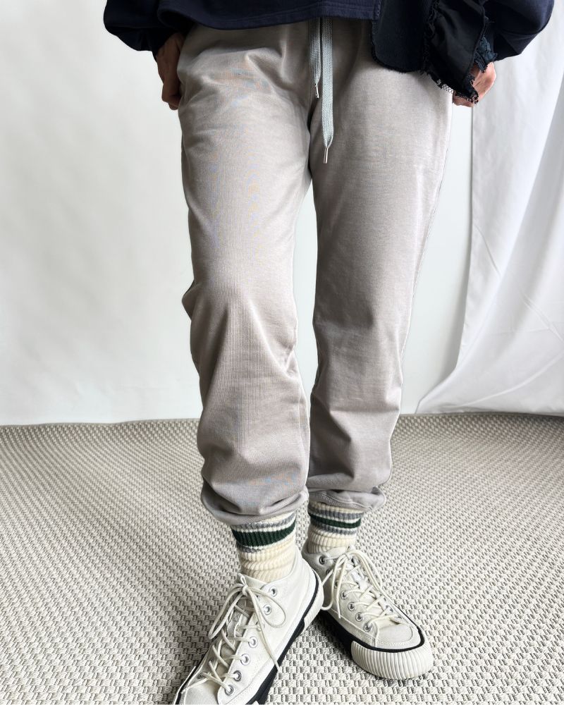 Unisex Sweatpants in Light Gryge
