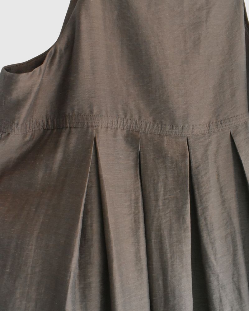 Tuck Volume Dress in Brown