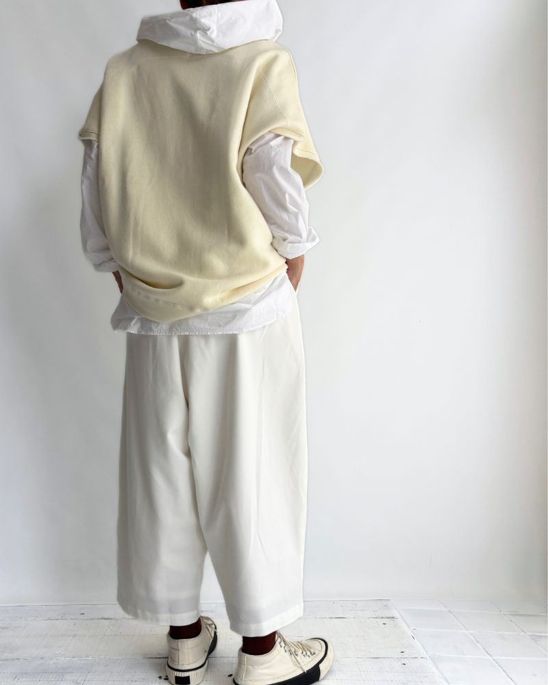 Sweat Vest in White