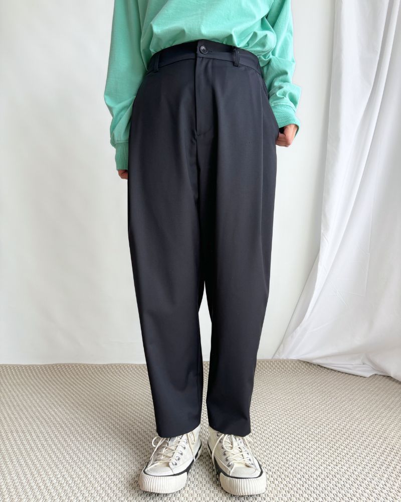 nicholson&nicholson SAND-TRO Tucked Wide Pants in Navy Made in 
