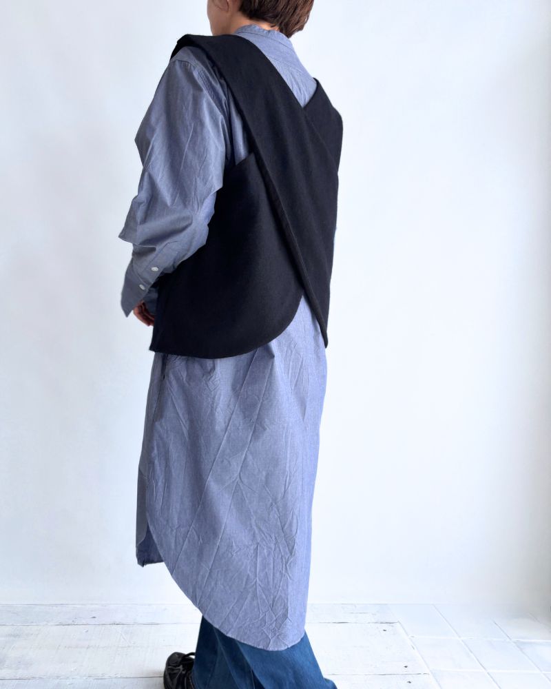 Flannel wool cross vest in Navy