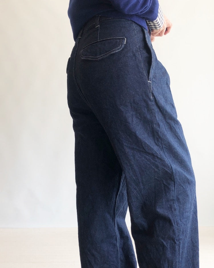 Denim tuck pants in OneWash