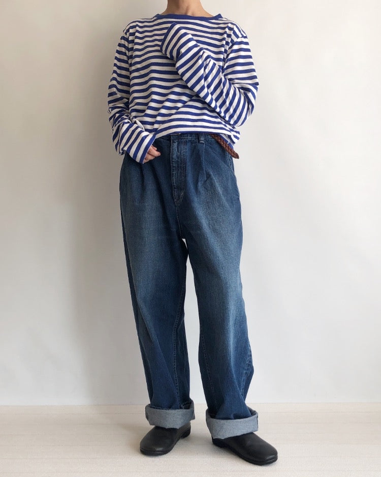 Denim tuck pants in Bleach
