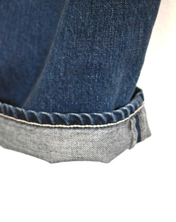 Denim tuck pants in Bleach