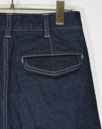 Denim tuck pants in OneWash
