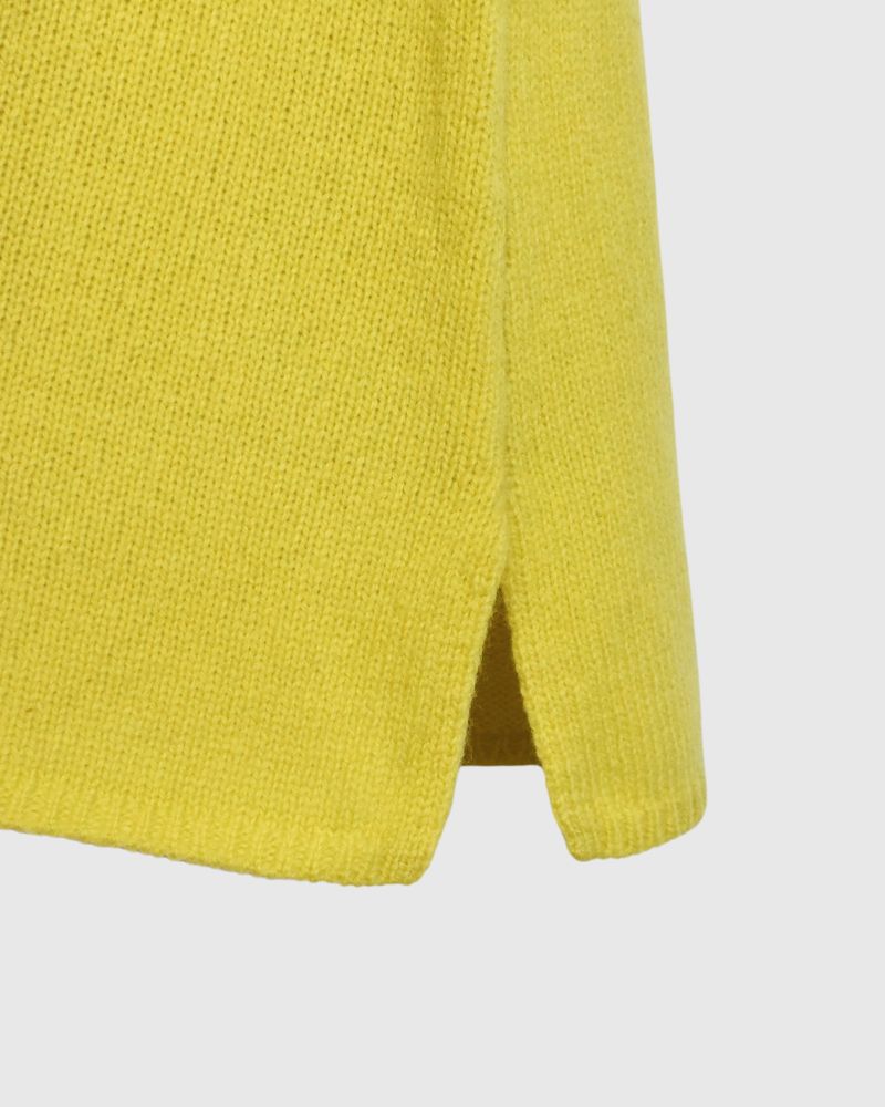 Shepherd Knit Cape in Yellow