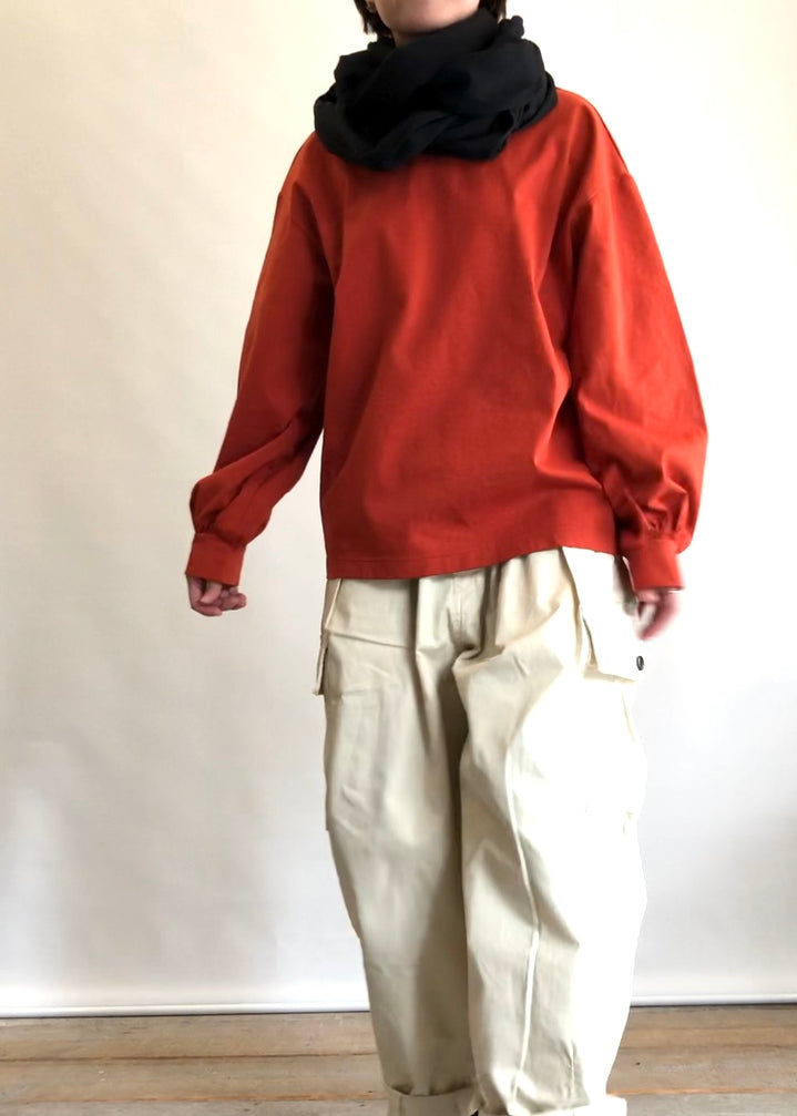 Heavy cotton sheeting pullover