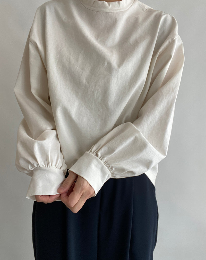 Heavy cotton sheeting pullover Heavy cotton sheeting pullover