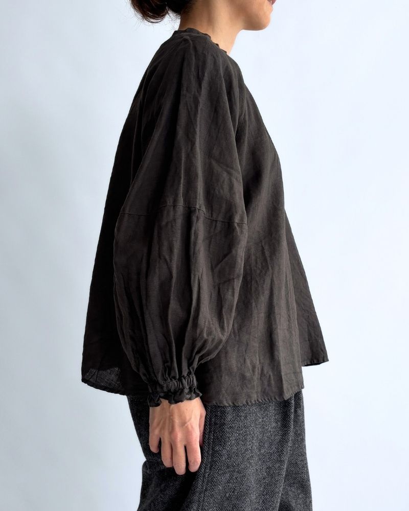 Atelier Blouse in Charcoal